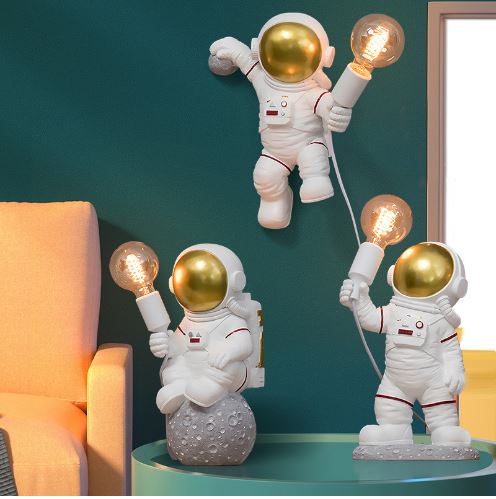 INS Style Astronaut Desk Lamp
